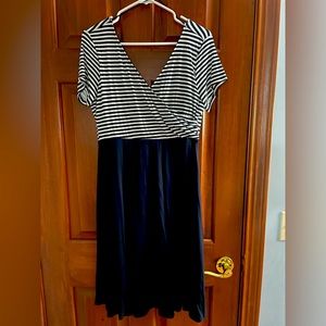 Kaileigh Navy Maternity Nursing Dress